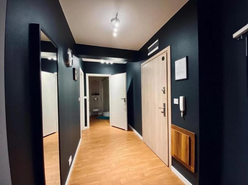 Loft Aprtament Apartment ปีวา ภายนอก รูปภาพ