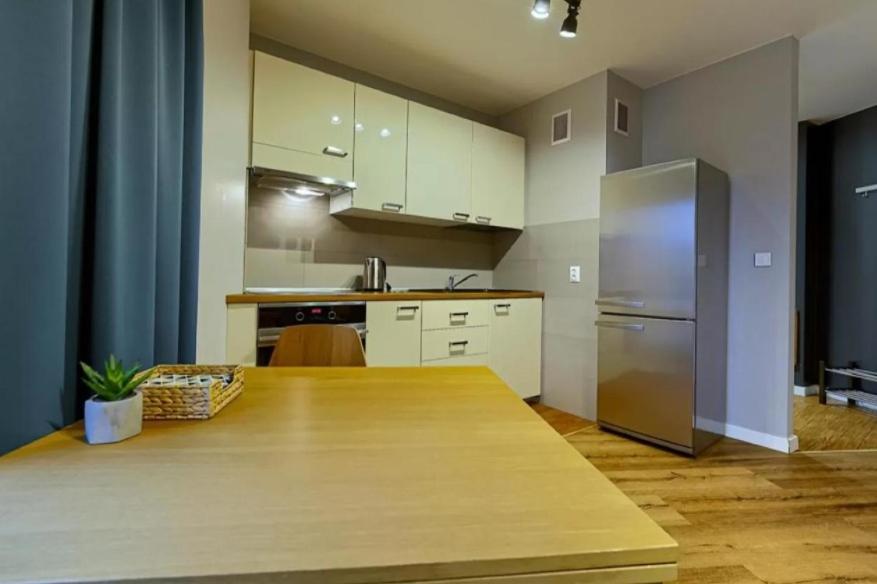 Loft Aprtament Apartment ปีวา ภายนอก รูปภาพ